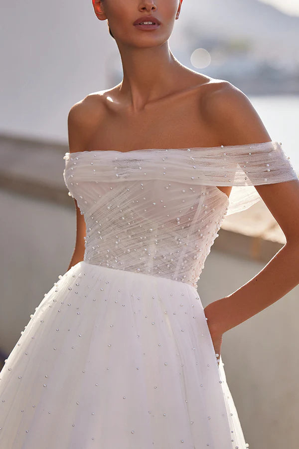 Abito da sposa a trapezio con scollo a cuore e perle trasparenti Abito da sposa